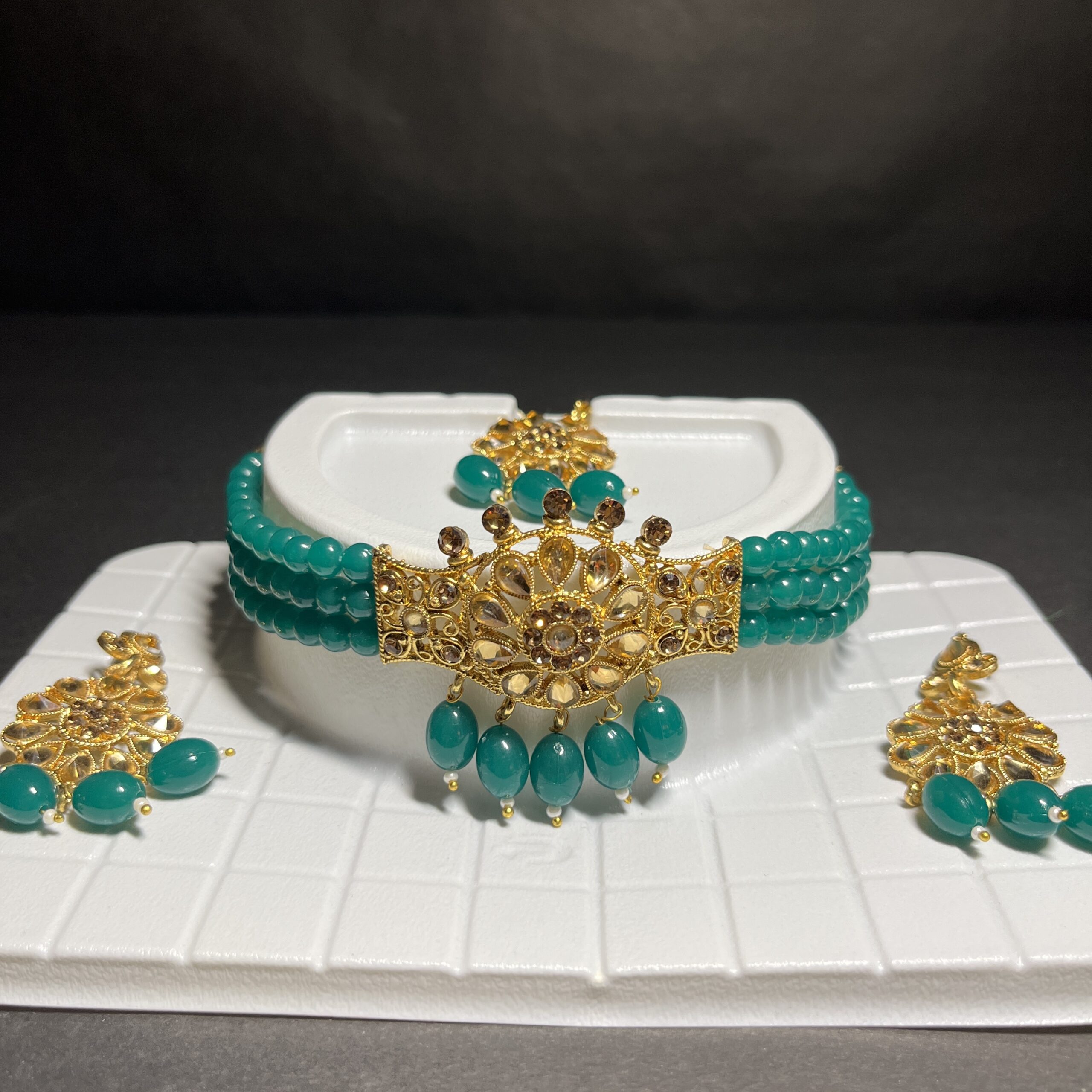 Antique Kundan Beaded Imitation Choker Set β Red & Green Variants - Image 2