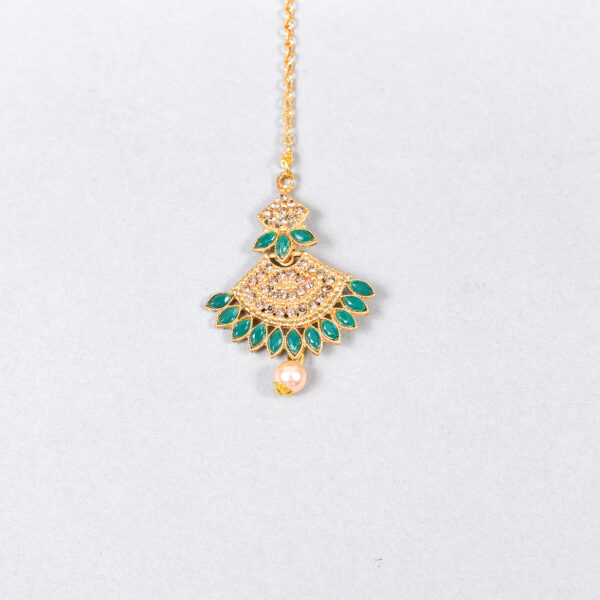 Regal Chandbali Pearl Set - Image 15