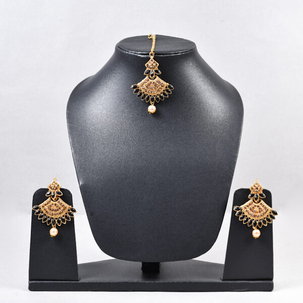 Regal Chandbali Pearl Set - Image 6
