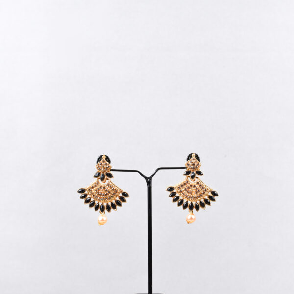 Regal Chandbali Pearl Set - Image 5